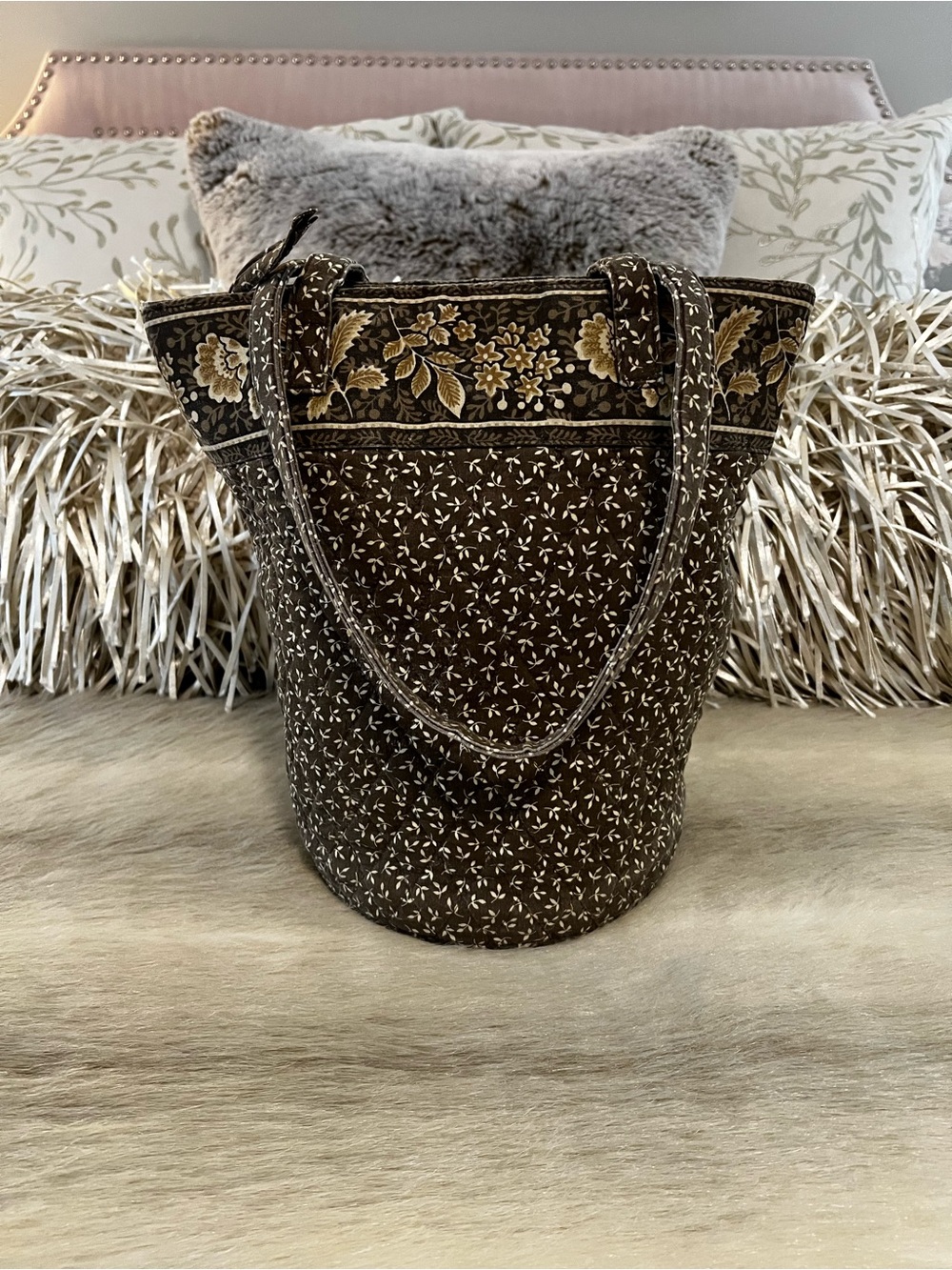 Vintage VERA BRADLEY Java 1998 Bucket Bag Zipper Handles Green Cream Leaves - Picture 1 of 11